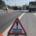 sakarya-d-100de-carpisan-iki-otomobilden-biri-kagit-gibi-ezildi-3-kisi-yaralandi-fJ1zSBhx